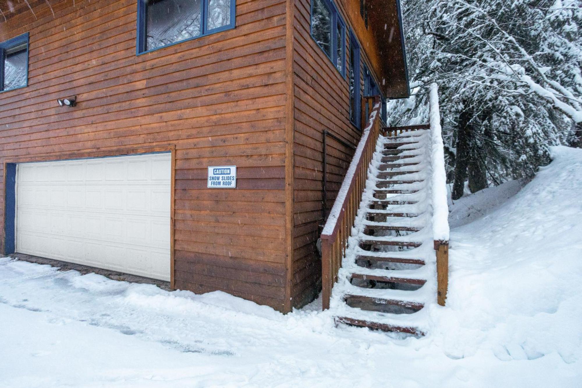 Darwin'S Apartment Girdwood Exterior photo